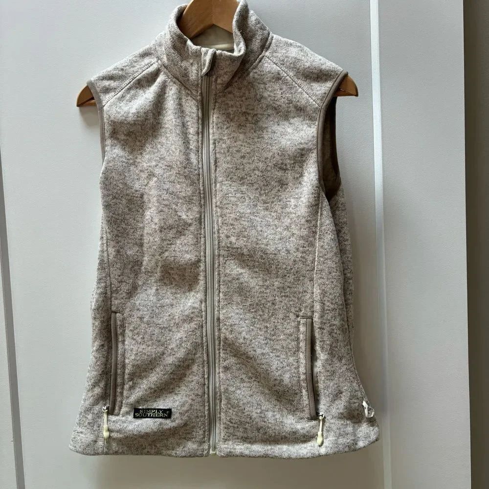 Simply Southern cream and tan woven vest woman’s size M